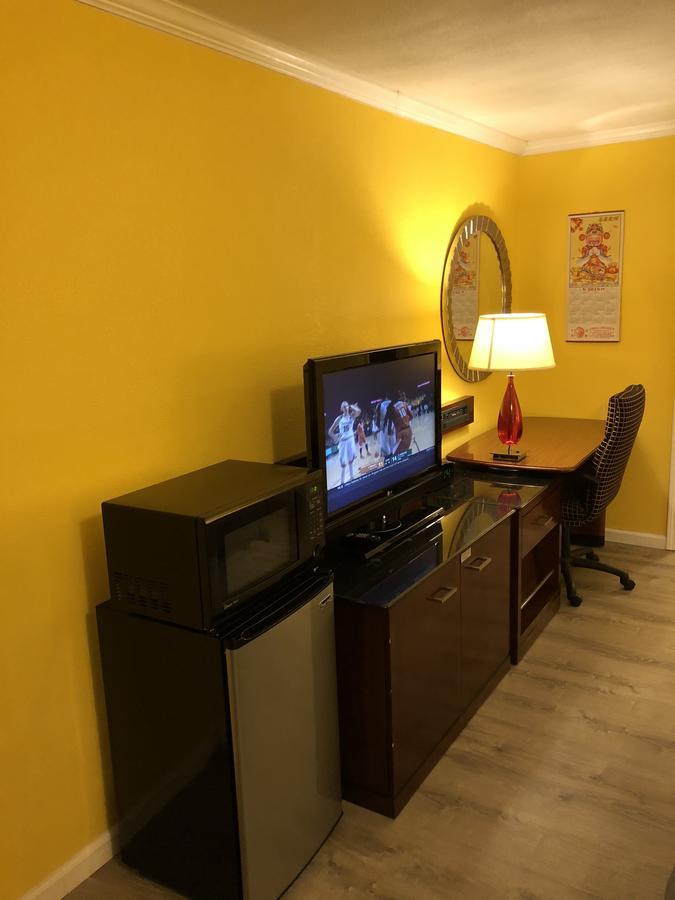 Dragon Inn & Suites Fayette 外观 照片